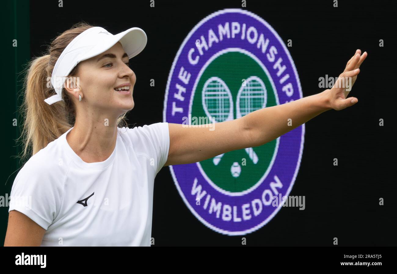 Londres, Royaume-Uni. 01st juillet 2023. La Belge Maryna Zanevska réagit au cours d'une séance d'entraînement avant le tournoi de tennis en slam de Wimbledon 2023 au All England tennis Club, dans le sud-ouest de Londres, en Grande-Bretagne, le samedi 01 juillet 2023. BELGA PHOTO BENOIT DOPPAGNE crédit: Belga News Agency/Alay Live News Banque D'Images