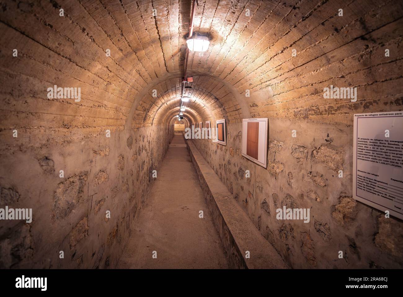 Abri de RAID aérien utilisé pendant la guerre civile espagnole - Jaen, Espagne Banque D'Images