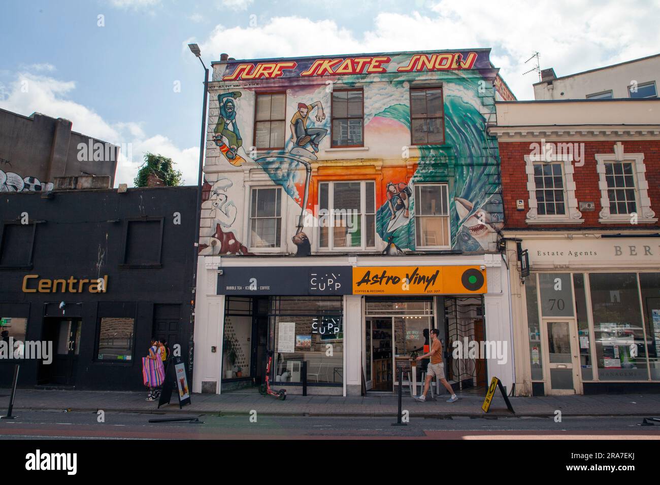 Astro Vinyl un record et café-restaurant sur Park Row à Bristol, Banque D'Images