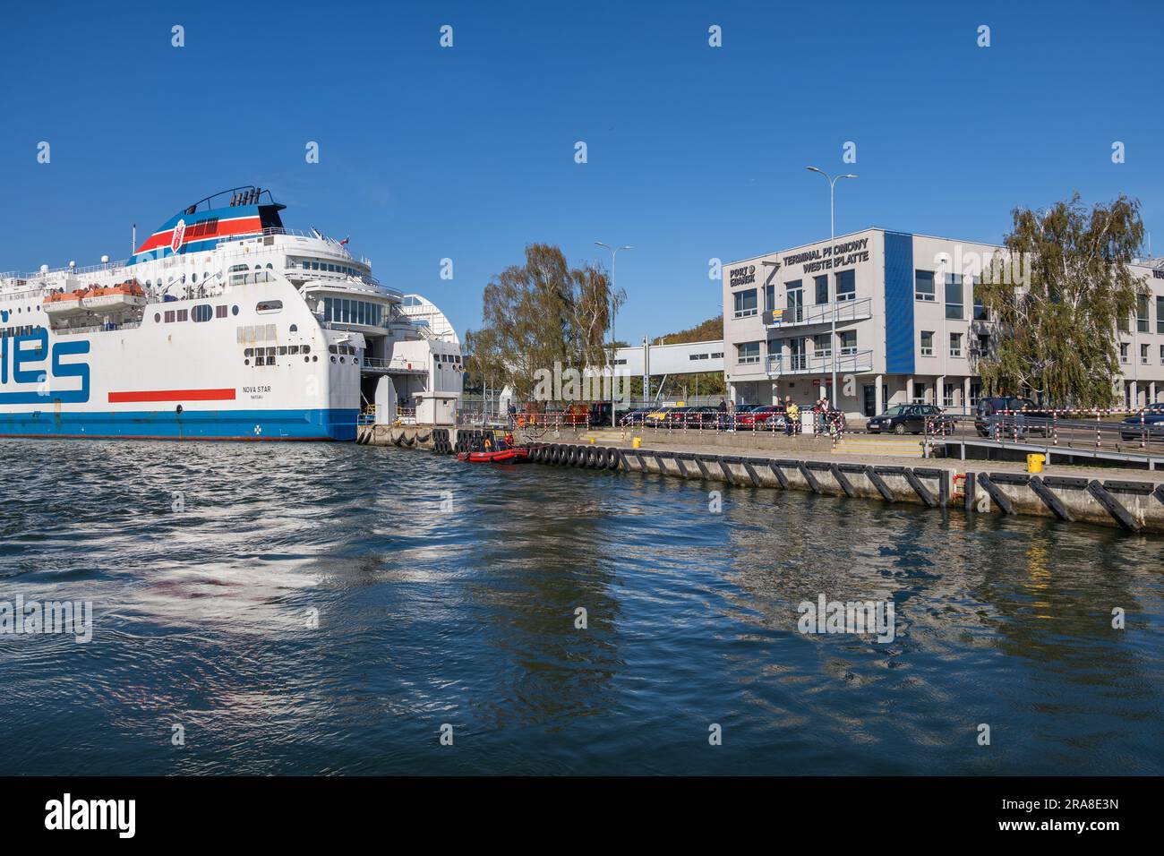 Terminal de ferry de Westerplatte à Gdansk, Pologne. Terminal de ferry pour passagers et fret situé sur le quai Obrońców Westerplatte. Banque D'Images