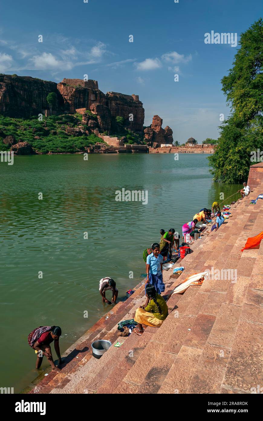 Lac d'Agastya à Badami, Karnataka, Inde du Sud, Inde, Asie Banque D'Images