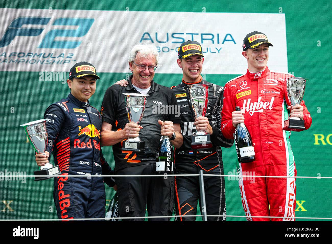 Podium: VERSCHOOR Richard (nld), Van Amersfoort Racing, Dallara F2, IWASA Ayumu (jpn), DAMS, Dallara F2, VESTI Frederik (dnk), Prema Racing, Dallara F2, lors de la manche 7th du Championnat de Formule 2 de la FIA 2023 de 30 juin à 2 juillet 2023 sur l'anneau de taureau rouge, à Spielberg, Autriche crédit: Agence de photo indépendante Srl/Alay Live News Banque D'Images
