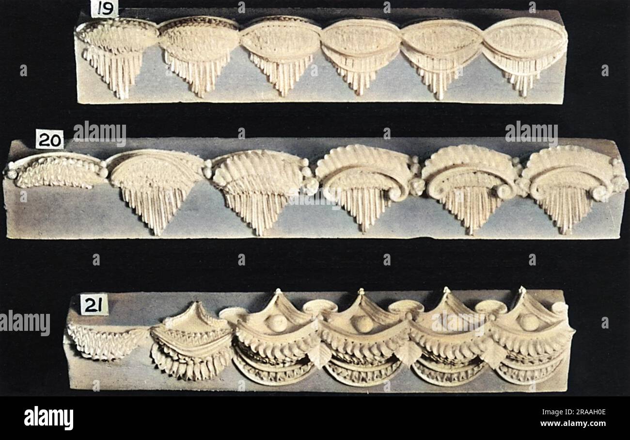 Motifs bordure à gâteau et volute latérale. (19) bordure elliptique, (20) bordure dentelée du croissant, (21) bordure dentelée du croissant Date: 1936 Banque D'Images