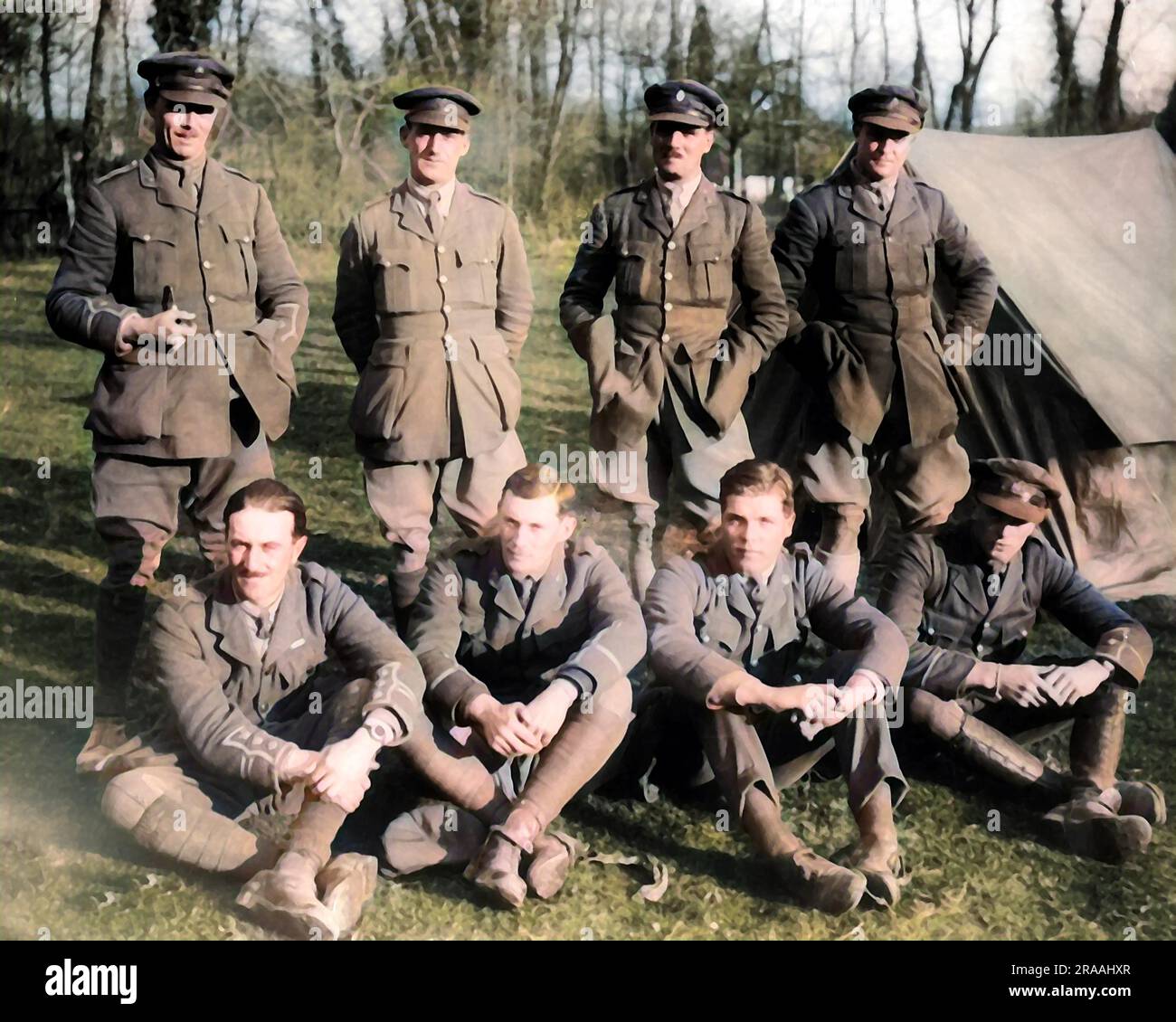 Les Gordon Highlanders se reposent sur leur chemin vers la ligne, sur le front occidental pendant la première Guerre mondiale. Date: Vers 1916 Banque D'Images