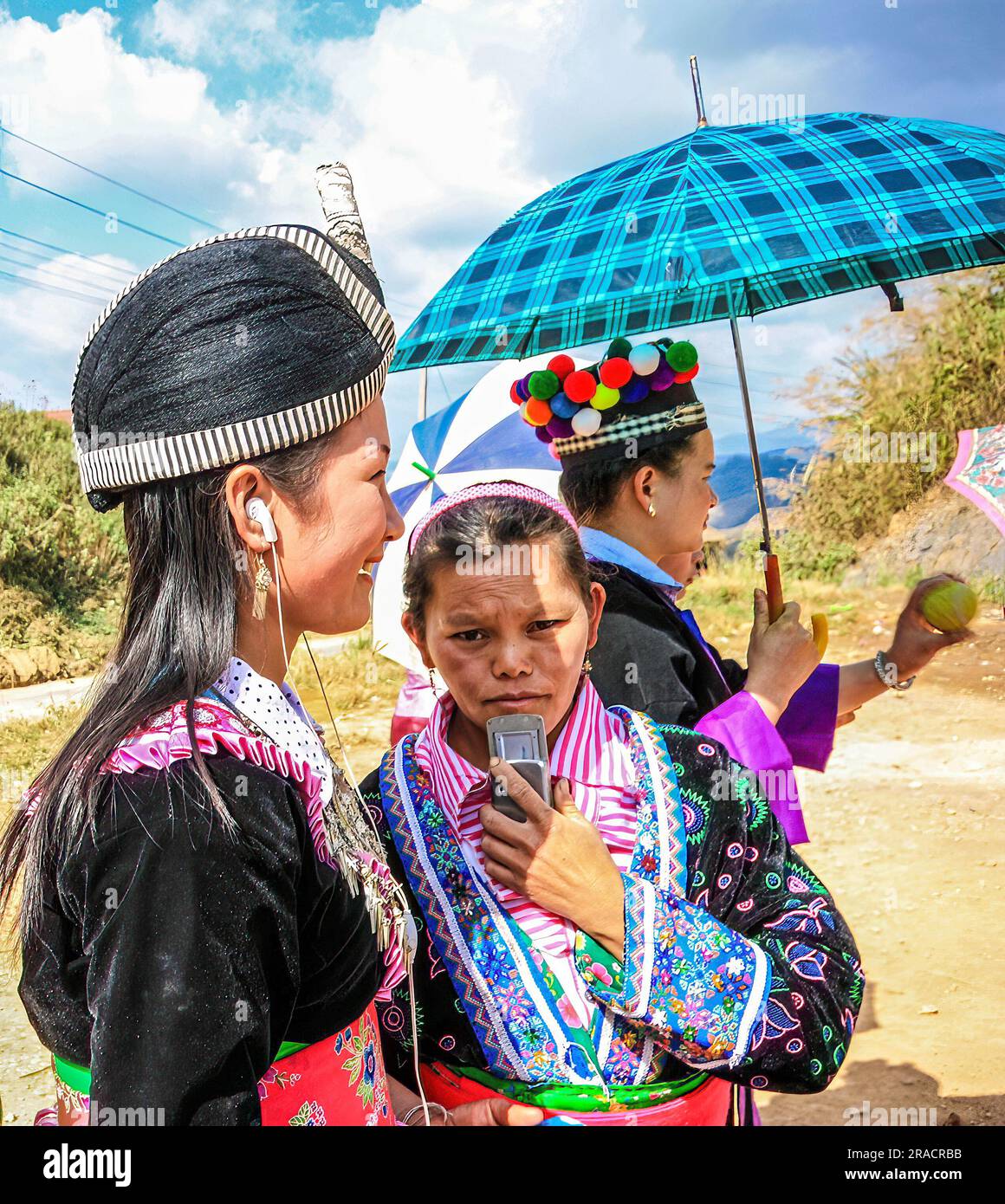 Jeune femme Hmong le nouvel an Banque D'Images