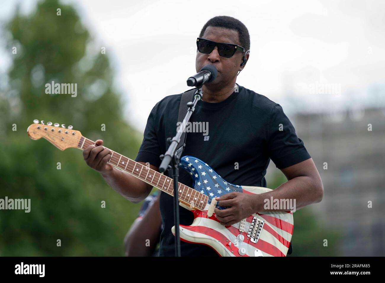 Washington, États-Unis. 03rd juillet 2023. Babyface, auteur-compositeur-interprète, répète le concert annuel de la quatrième journée de l'indépendance du Capitole en 43rd sur la pelouse du front de l'ouest des États-Unis Capitole à Washington, DC lundi, 3 juillet 2023. Photo de Bonnie Cash/UPI Credit: UPI/Alay Live News Banque D'Images