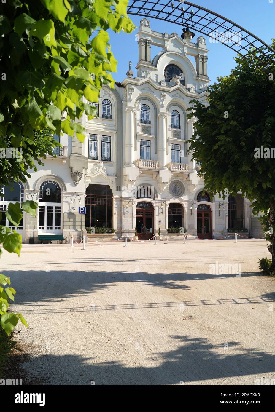 Curia Palace, hôtel et spa historique du début du 20e siècle avec jardins bien entretenus, Anadia, Portugal Banque D'Images