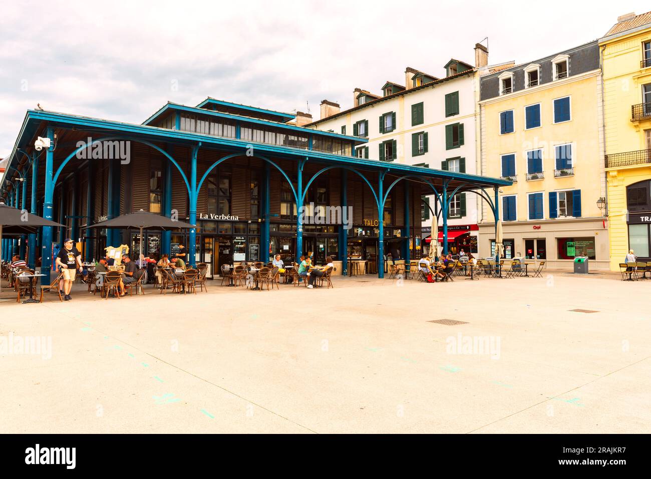 Marché Hall à Quai Amiral Jaureguiberry. Vieille ville de Bayonne, pays basque, Pyrénées-Atlantiques. France. Banque D'Images