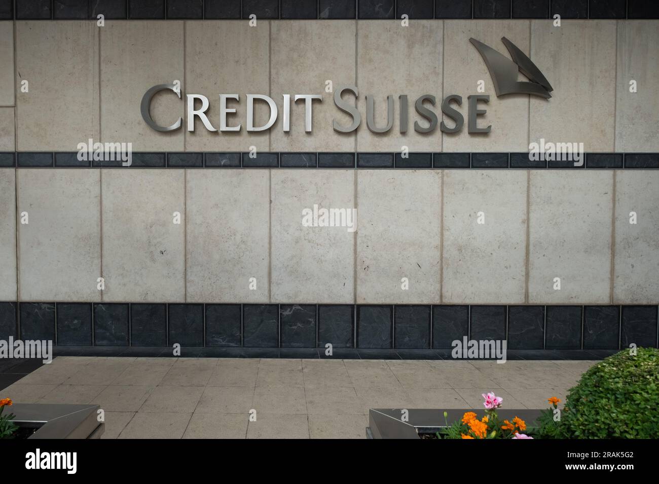 Londres - juin 2023 : Credit Suisse Building, banque d'investissement et société de services financiers Banque D'Images