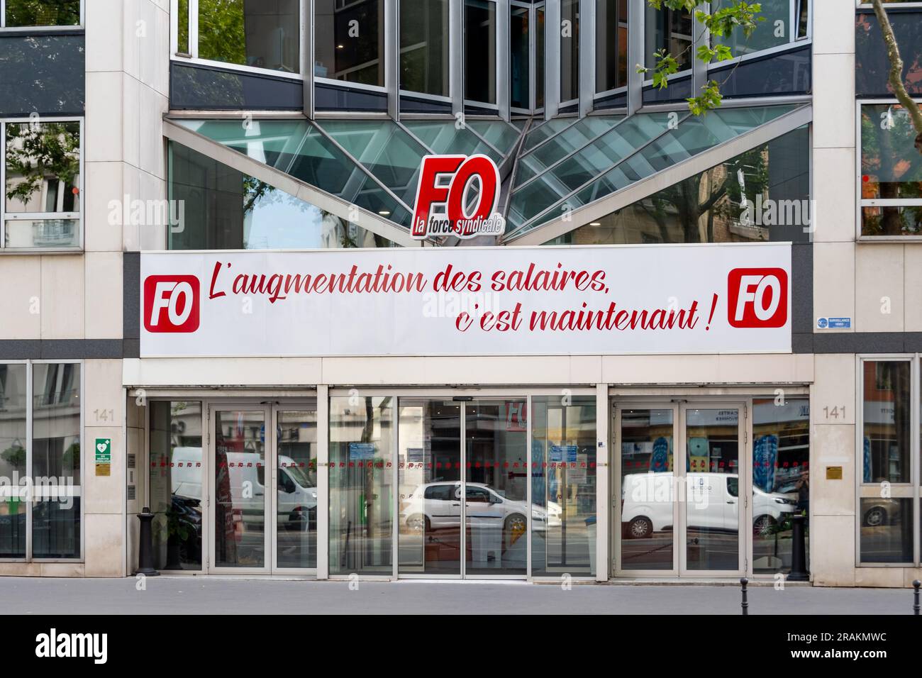 Entrée du bâtiment abritant le siège de la confédération syndicale française Force ouvrière, également connue sous son acronyme FO Banque D'Images