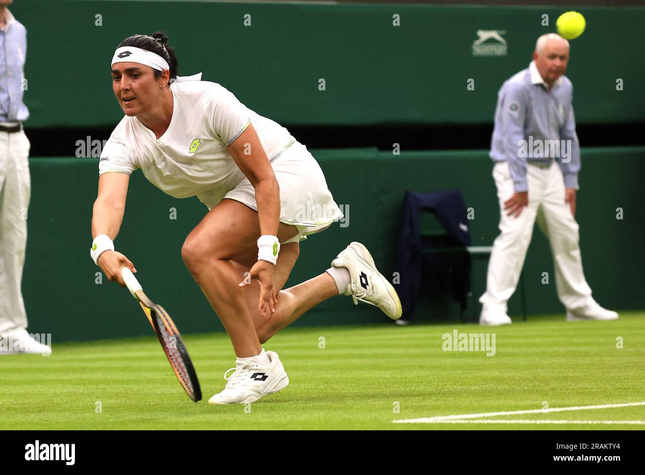 Londres, Inglaterra. 04th juillet 2023. Ons Jabeur (TUN) lors du tournoi de Wimbledon 2023 qui s'est tenu à Londres, en Angleterre. Crédit: Andre Chaco/FotoArena/Alamy Live News Banque D'Images
