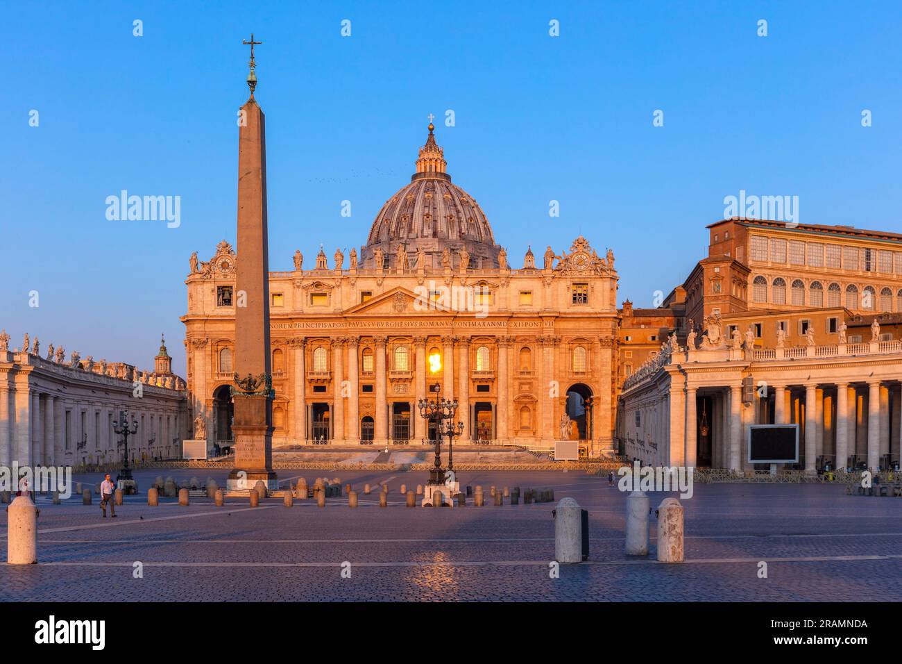 Piazza San Pietro, Cité du Vatican, Rome, Latium, Italie Banque D'Images