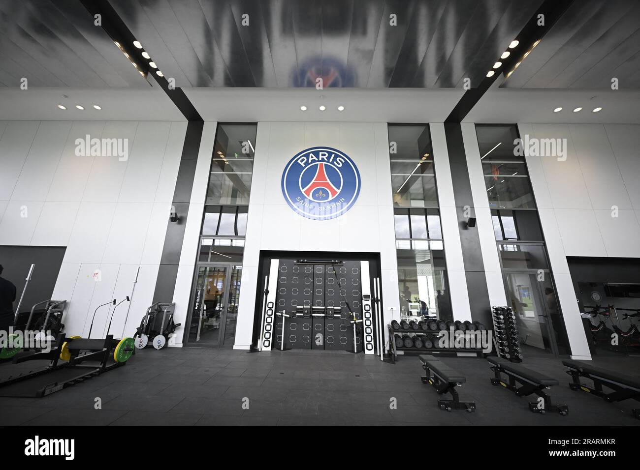 Poisy, France. 05 juillet 2023. Salle de sport. Visite du nouveau centre d'entraînement du club de football du PSG Paris Saint-Germain, le 5 juillet 2023 à Poissy, à environ 30kms à l'ouest de Paris, France. Photo Eliot Blondet/ABACAPRESS.COM crédit : Abaca Press/Alamy Live News Banque D'Images