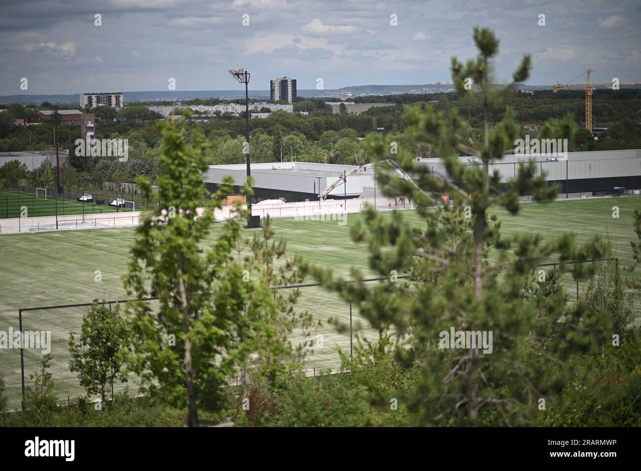 Poisy, France. 05 juillet 2023. Les terrains d'entraînement. Visite du nouveau centre d'entraînement du club de football du PSG Paris Saint-Germain, le 5 juillet 2023 à Poissy, à environ 30kms à l'ouest de Paris, France. Photo Eliot Blondet/ABACAPRESS.COM crédit : Abaca Press/Alamy Live News Banque D'Images