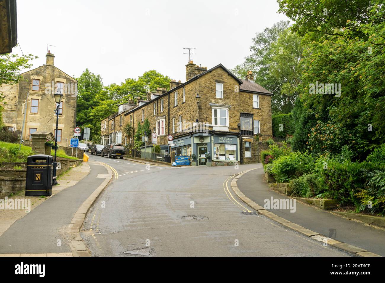 Top of High Street à l'angle de Rippon Road et Hamilton Terrace, Pateley Bridge, Nidderdale, North Yorkshire, Angleterre, ROYAUME-UNI Banque D'Images