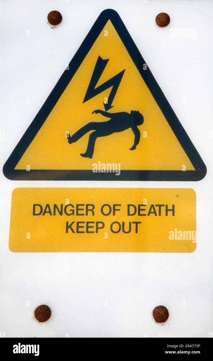 Danger de mort signe d'avertissement de l'électricité Banque D'Images