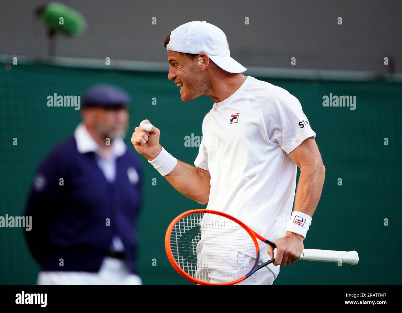 Diego Schwartzman réagit lors de son match contre Jannik Sinner le troisième jour des Championnats de Wimbledon 2023 au All England Lawn tennis and Croquet Club à Wimbledon. Date de la photo : mercredi 5 juillet 2023. Banque D'Images