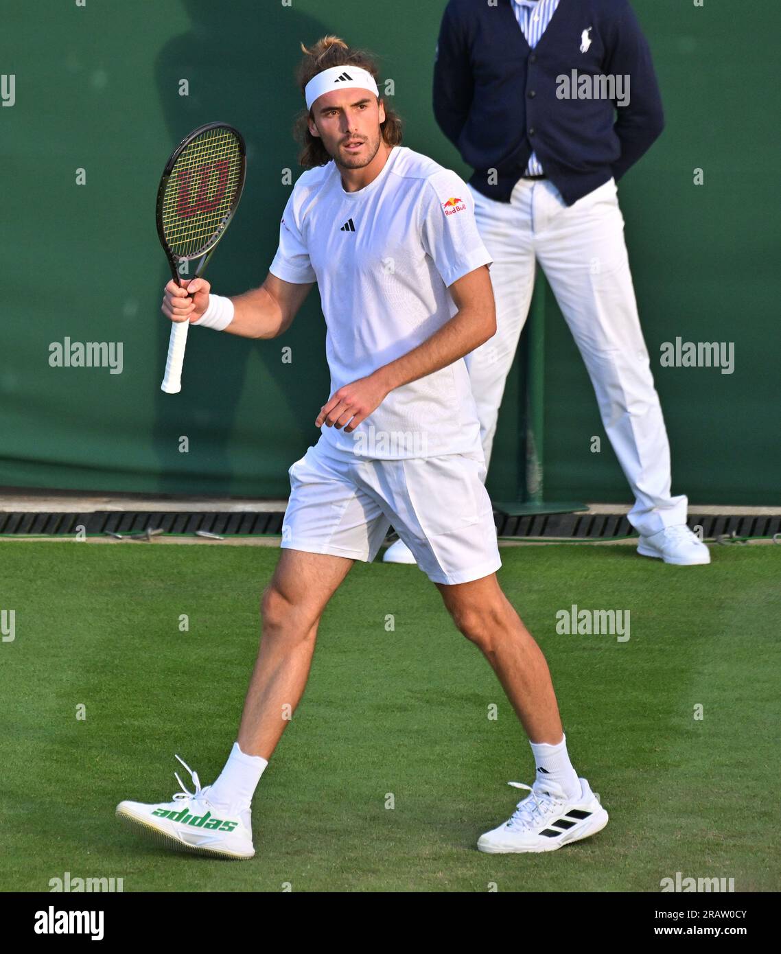 Londres, GBR. 05 juillet 2023. Londres Wimbledon Championships Day 3 05//07/2023 Stefanos Tsitsipas (GRE) remporte le match de premier tour crédit : Roger Parker/Alamy Live News Banque D'Images