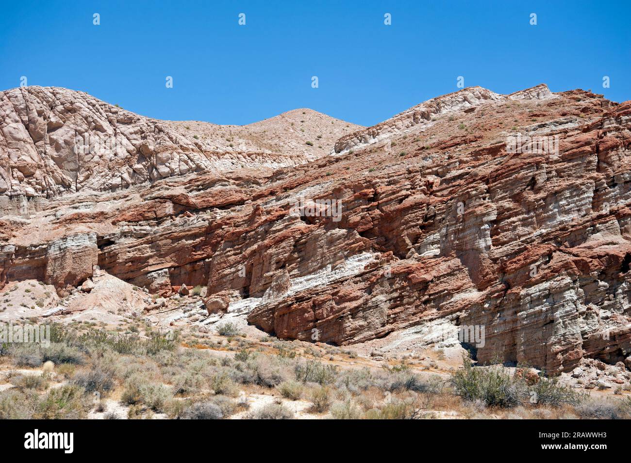 Couches de terre exposées dans le Mojave, désert, Californie Banque D'Images
