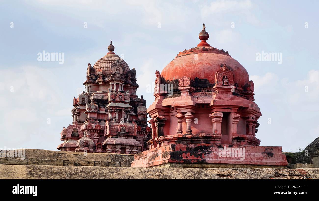 Dôme du temple d'Abirami Amman Kalaheswarar au sommet du fort de Dindigul Tamilnadu, Inde. Banque D'Images