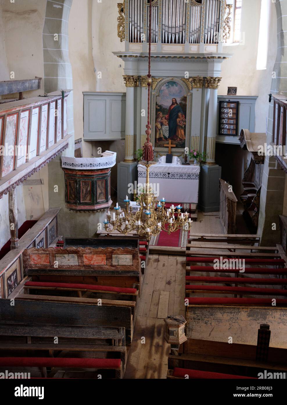 Intérieur de l'église fortifiée de Viscri , peut-être le village le plus célèbre de Transylvanie Roumanie Banque D'Images