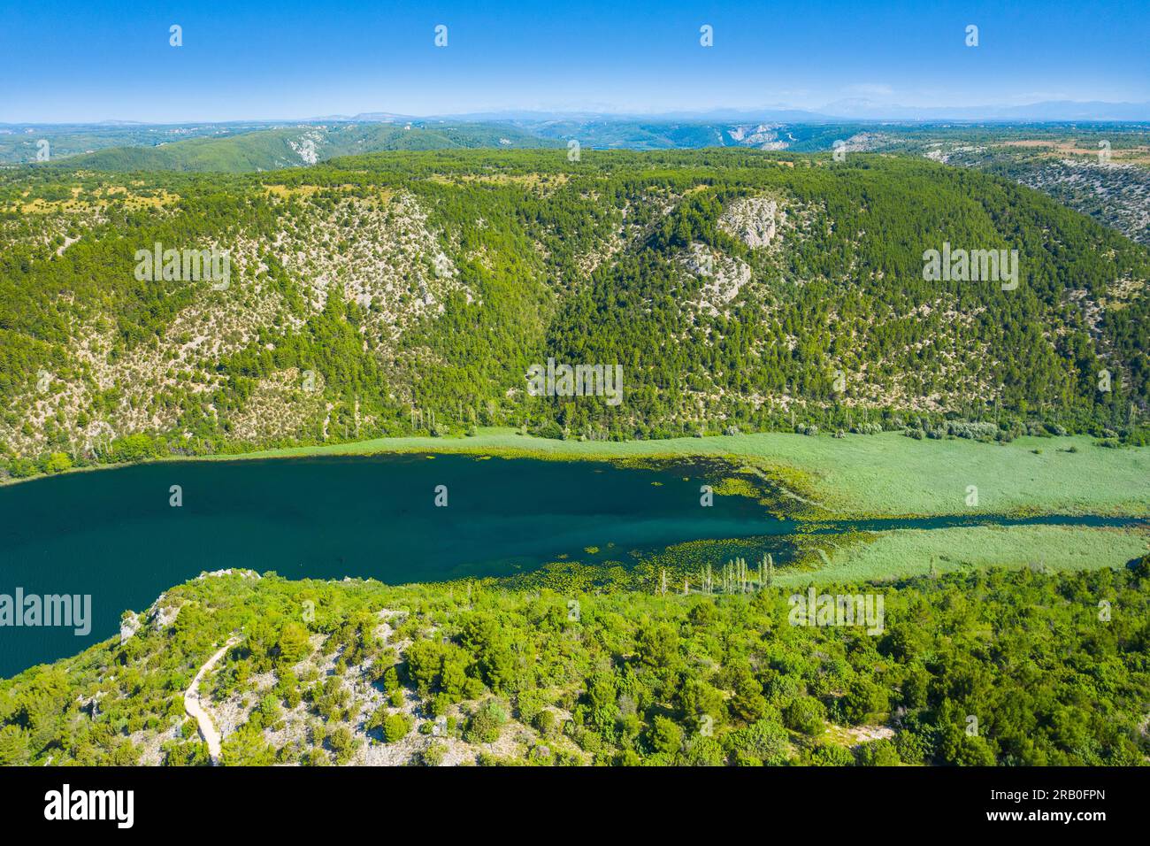 Paysage étonnant, canyon de la rivière Cikola dans l'intérieur de la Dalmatie, Croatie Banque D'Images