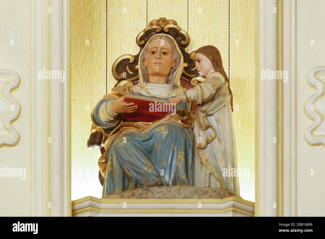 Statue de l'image de Sainte Anne, la mère de notre Dame et la grand-mère maternelle de Jésus Christ Banque D'Images