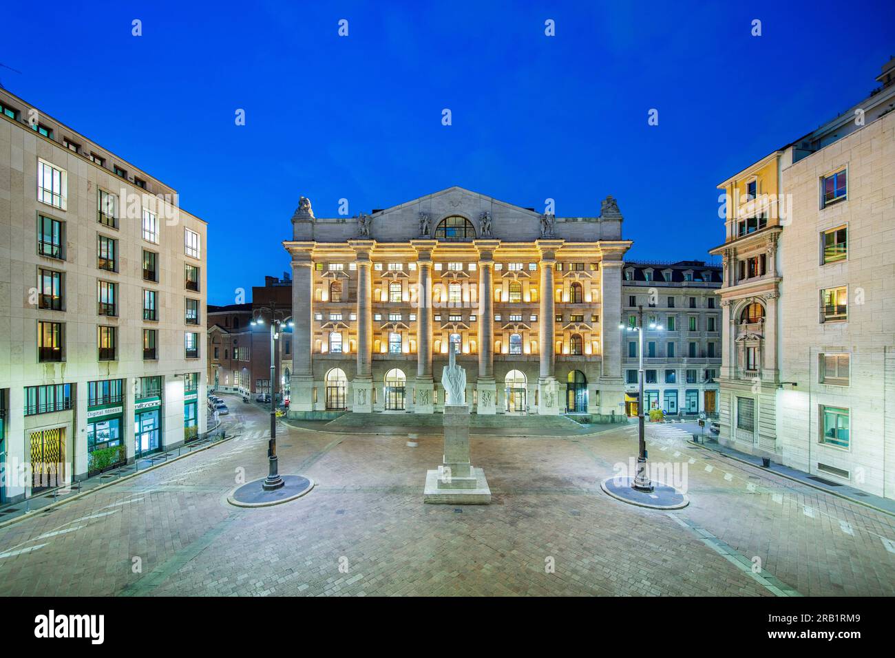 Bourse de Milan, Palazzo Mezzanotte, Piazza degli Affari, Milano, Lombardia, Italie Banque D'Images