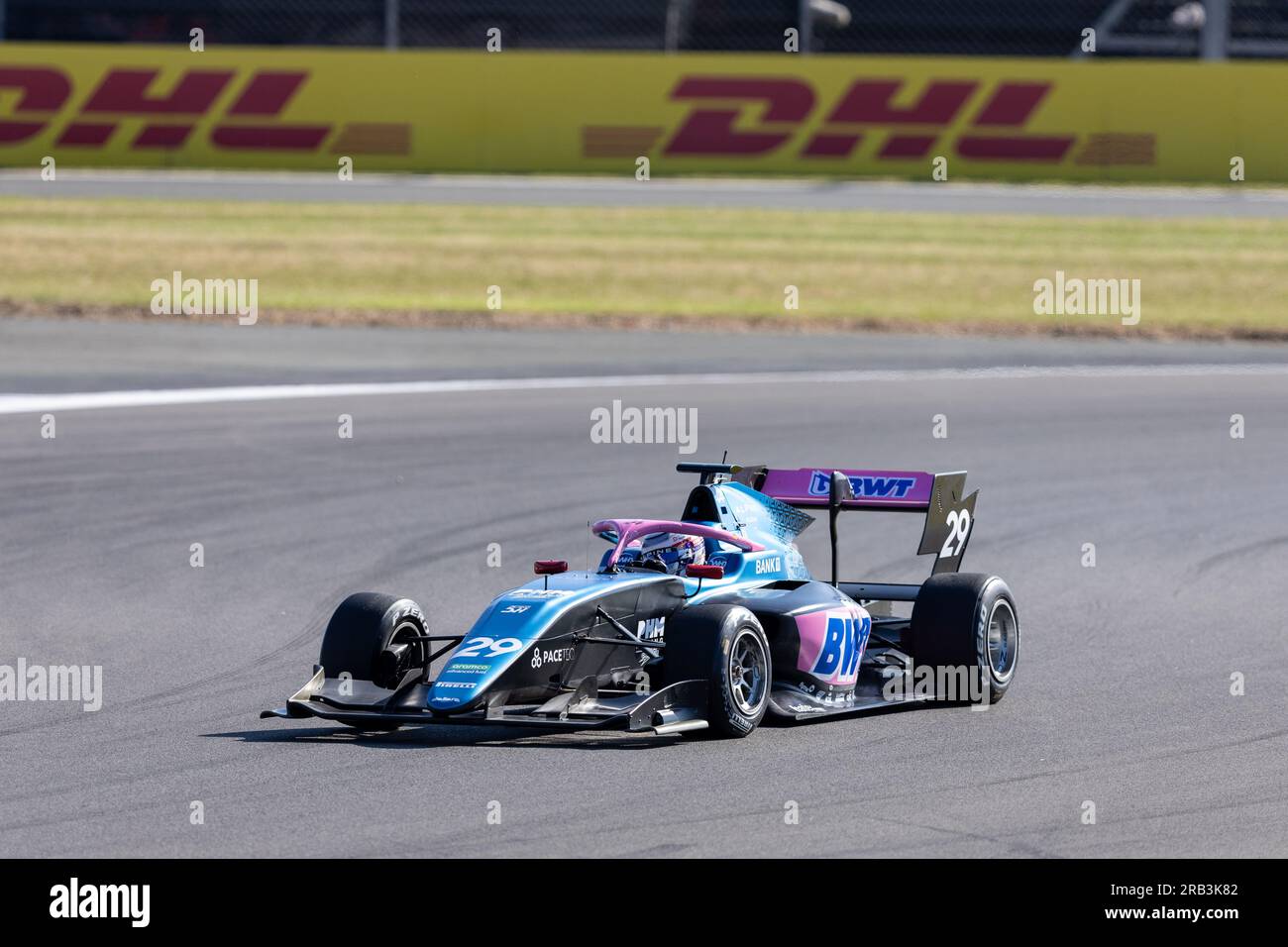 Sophia Florsch (POL) en pratique pour la course de Formule 3 lors du FORMULA 1 ARAMCO BRITISH GRAND PRIX 2023 au circuit de Silverstone, Silverstone, Royaume-Uni, le 6 juillet 2023 Banque D'Images