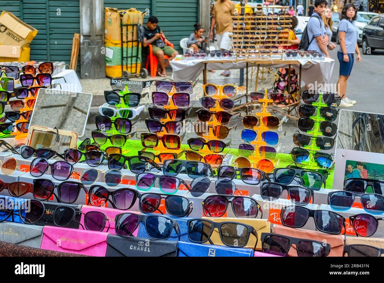 Rio de Janeiro, Brésil - 15 juin 2023 : activité de vente au détail dans la ville. Marchandises et mode de vie des petites entreprises. Banque D'Images