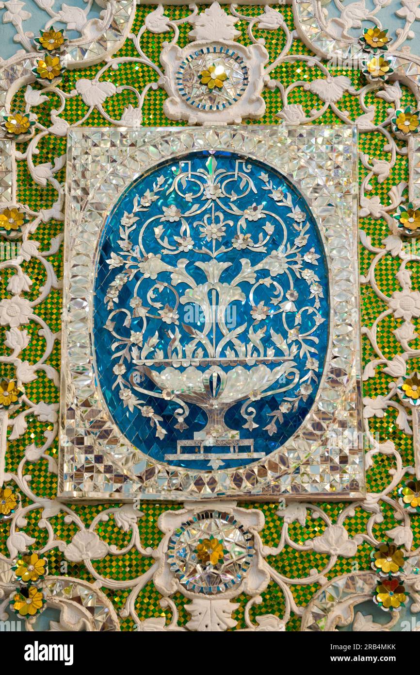 Iran. Qazvin. Sanctuaire de la mosquée Shahzadeh Banque D'Images