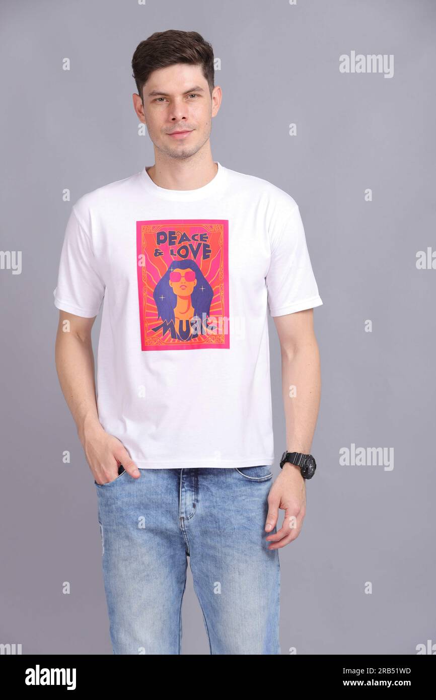 Modèle T-shirt pour Homme Banque D'Images