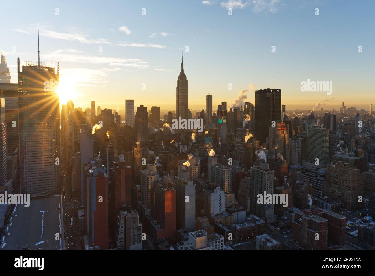 Vue à l'aube de New York City Skyline Banque D'Images