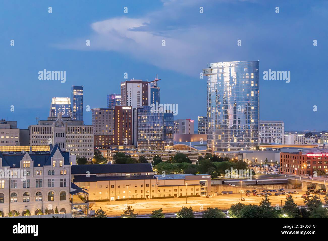 centre-ville de nashville par une nuit d'été Banque D'Images
