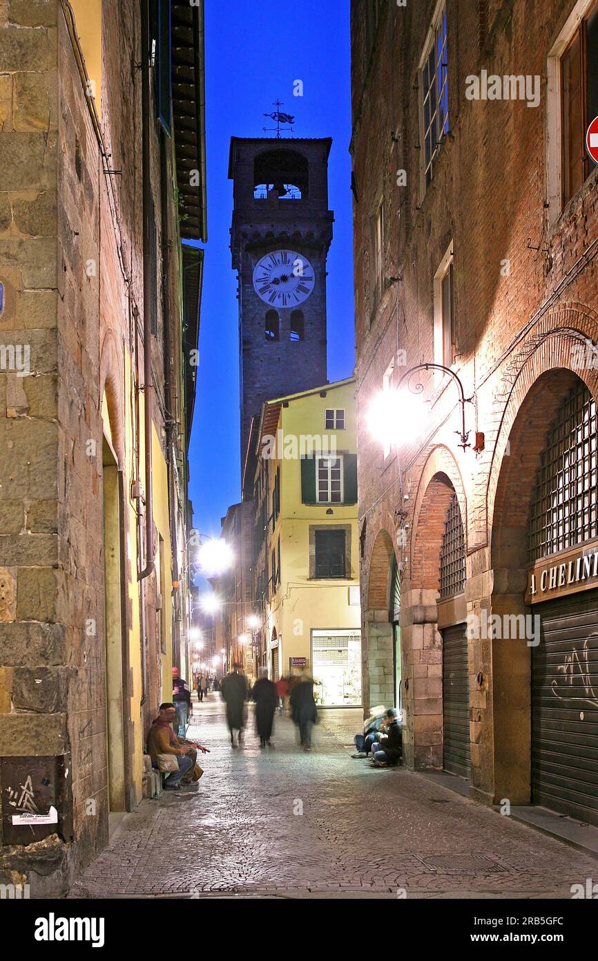 Tour de l'horloge, Lucca, Toscane, Italie Banque D'Images