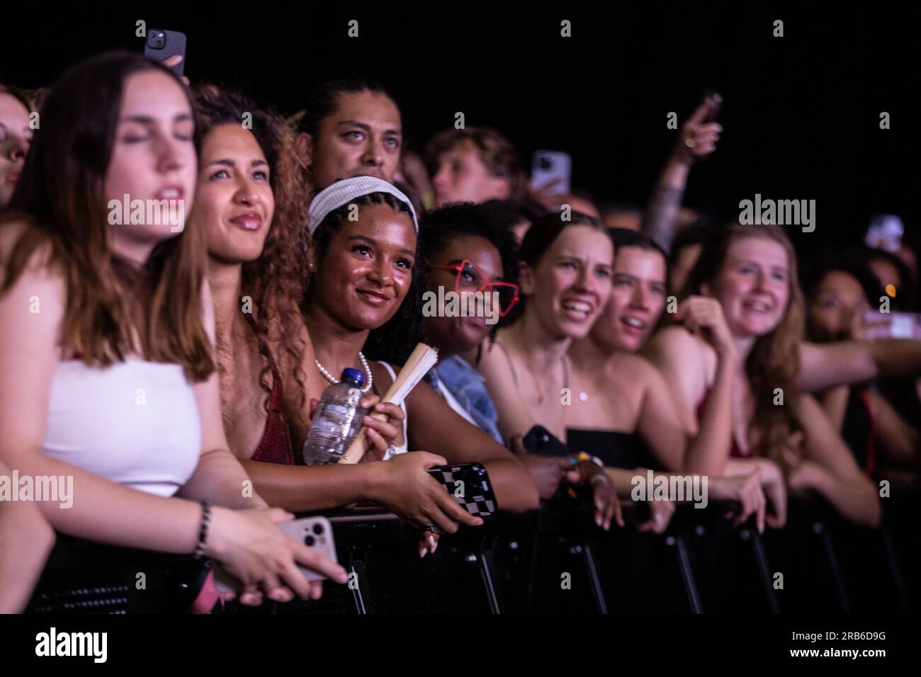 ROTTERDAM - fans du rappeur, chanteur et compositeur britannique Stormzy (Michael Ebenezer Kwadjo Omari Owuo Jr) lors d'une performance au North Sea Jazz. L'événement a commencé par quelques représentations dans six salles et neuf mille visiteurs à la Haye, ce week-end environ quatre-vingt-dix mille passionnés du monde entier viendront pour plus de cent cinquante représentations sur seize scènes. ANP PAUL BERGEN netherlands Out - belgique Out Credit : ANP/Alamy Live News Banque D'Images