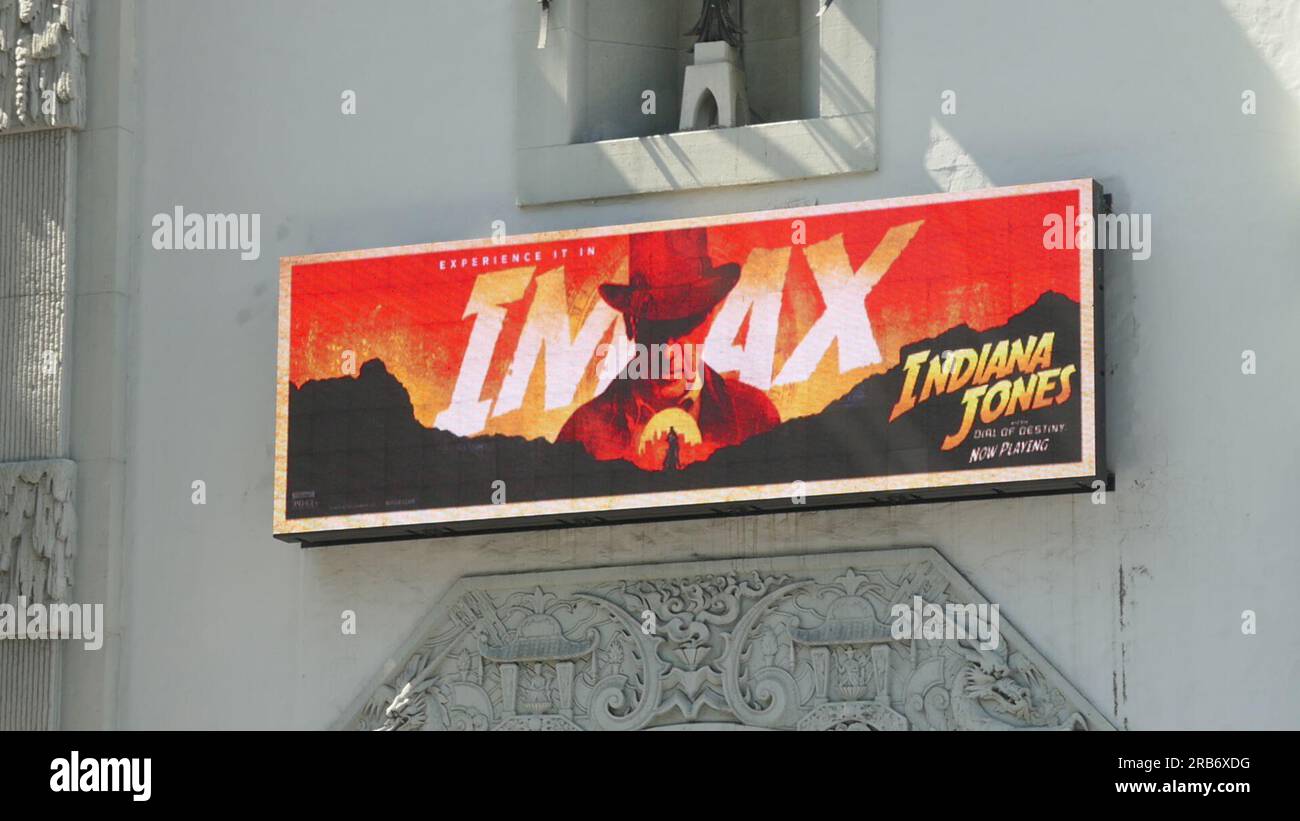 Los Angeles, Californie, États-Unis 7 juillet 2023 Indiana Jones et Dial of Destiny Marquee au TCL Chinese Theatre le 7 juillet 2023 à Los Angeles, Californie, États-Unis. Photo de Barry King/Alamy stock photo Banque D'Images