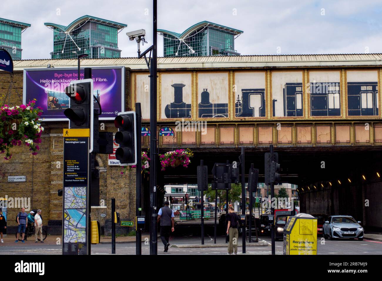 Vauxhall Cross transport Hub, Vauxhall, Borough of Lambeth, Londres, Angleterre, ROYAUME-UNI Banque D'Images