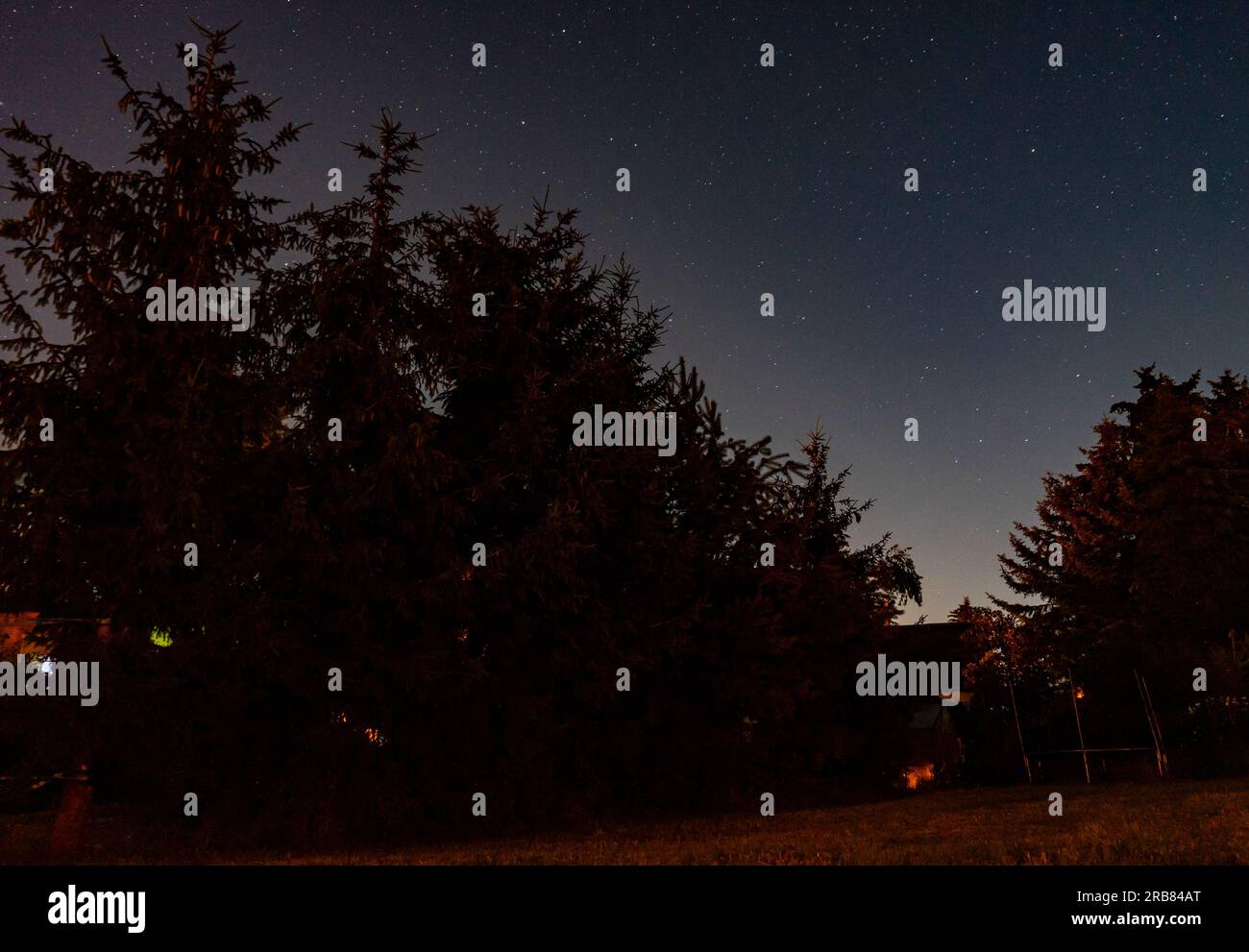 nuit dans la ville sombre Banque D'Images