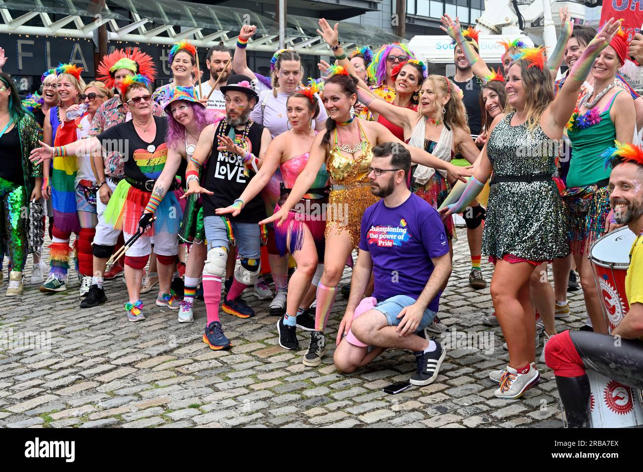 Participants week-end du Bristol Pride Day, 8 juillet 2023. Bristol, centre-ville d'Angleterre Banque D'Images