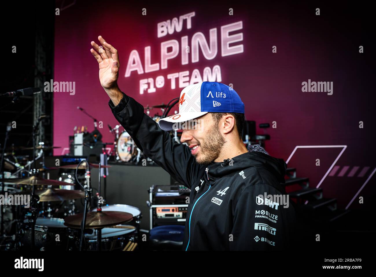 Silverstone, Royaume-Uni. 08 juillet 2023. Pierre Gasly (FRA) Alpine F1 Team sur la scène Fanzone. 08.07.2023. Formula 1 World Championship, Rd 11, British Grand Prix, Silverstone, Angleterre, Jour de qualification. Le crédit photo doit se lire : XPB/Press Association Images. Crédit : XPB Images Ltd/Alamy Live News Banque D'Images