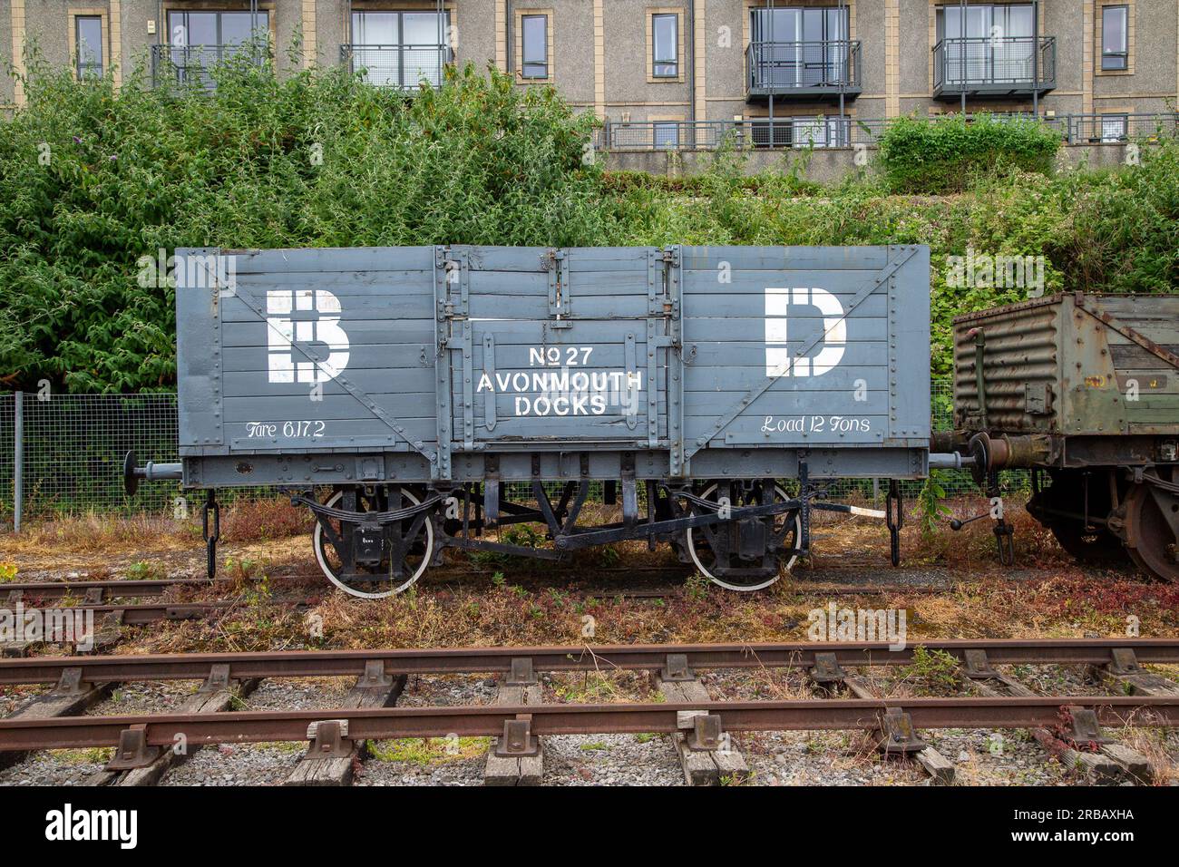 Bristol, Angleterre - 16 juin 2023 : vieux wagons de chemin de fer sur les quais de Bristol Banque D'Images