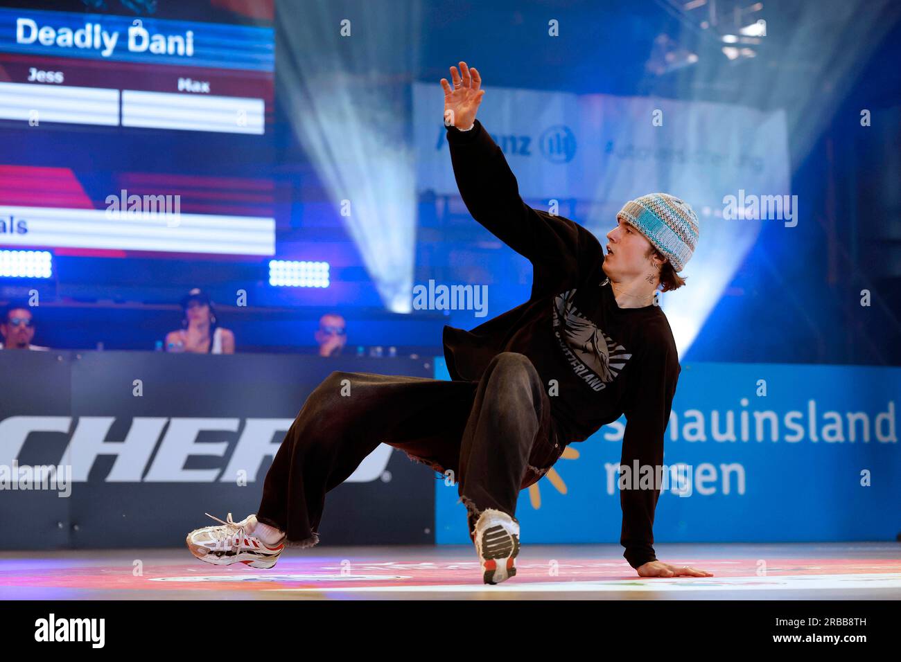 Die finals 2023 Breaking Männer Deutsche Meisterschaft B-Boys final Am 08.07.2023 in der Gießhalle 1 im Landschaftspark Duisburg-Nord in Duisburg Viertelfinale DEADLY DANI ( Daniel RAMIREZ ) Foto : Norbert Schmidt, Düsseldorf Banque D'Images