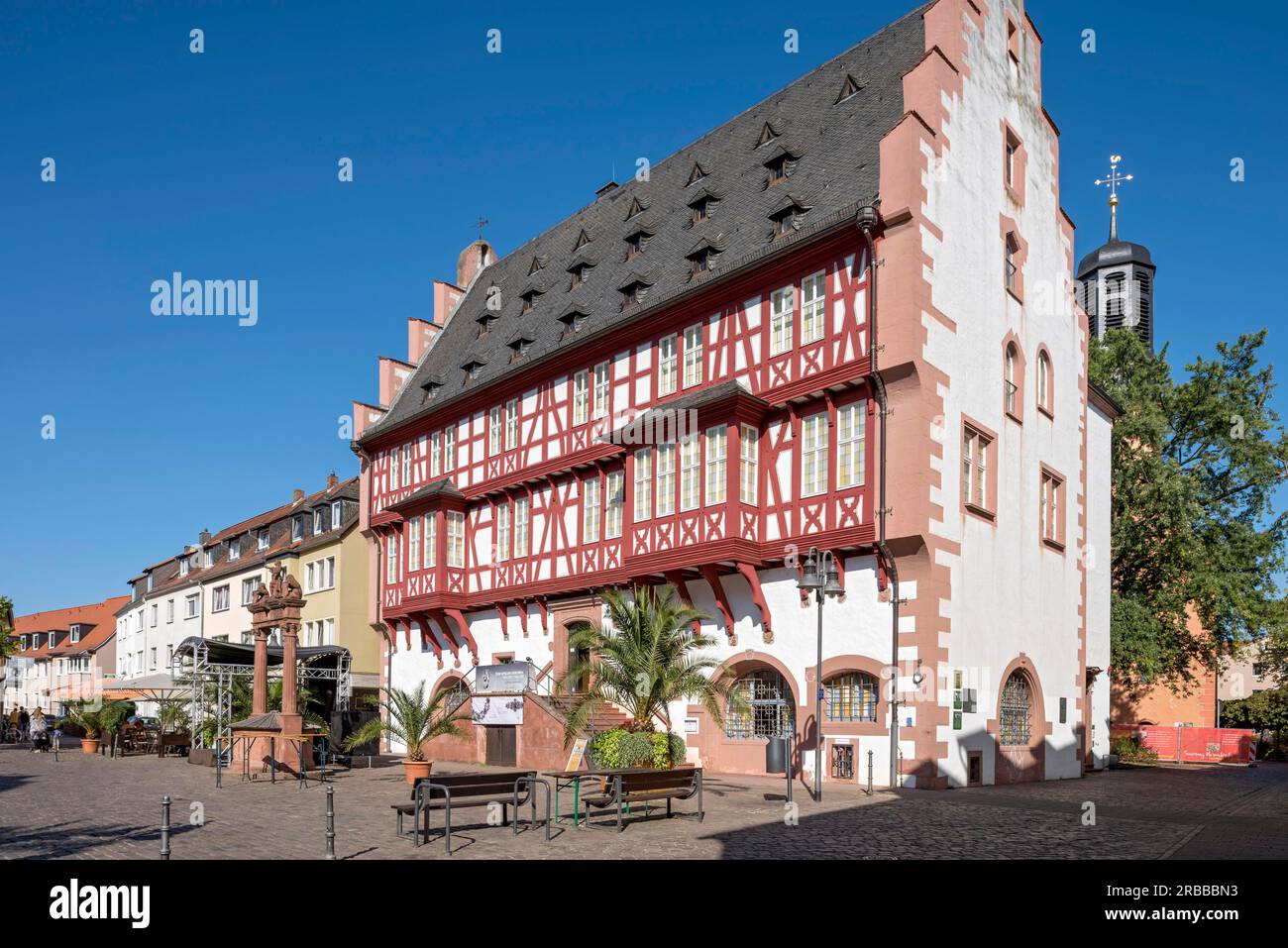 German Goldsmith's House, ancien hôtel de ville historique, maison à colombages, marché de la vieille ville, vieille ville, Hanau, Hesse, Allemagne Banque D'Images