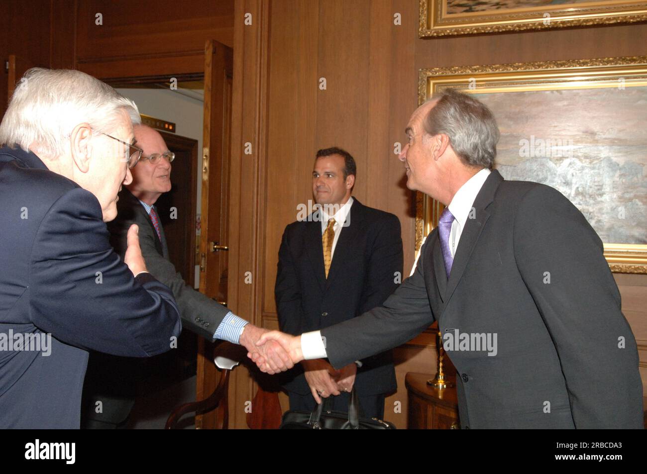 Réunion du secrétaire Dirk Kempthorne au main Interior avec une délégation de la Riverside, California Planning Commission, dirigée par le commissaire John Petty Banque D'Images