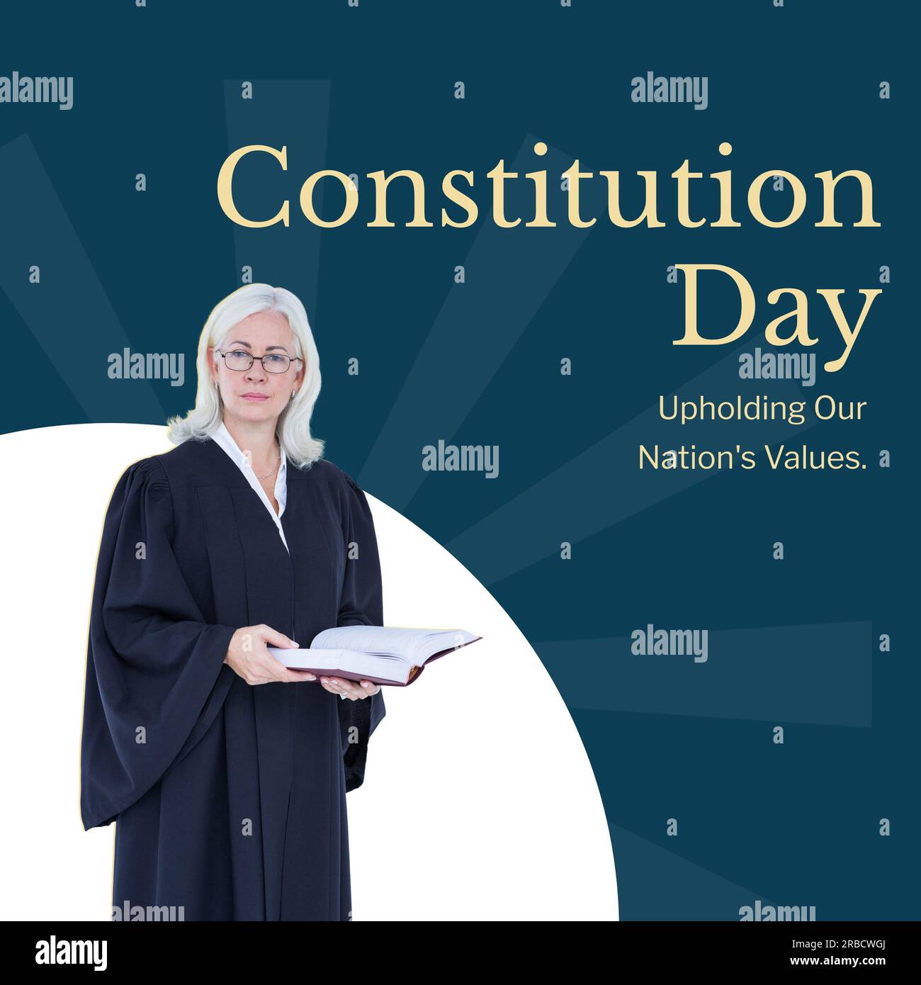 Jour de la Constitution, texte des valeurs de notre nation et avocat caucasien senior sur fond bleu Banque D'Images