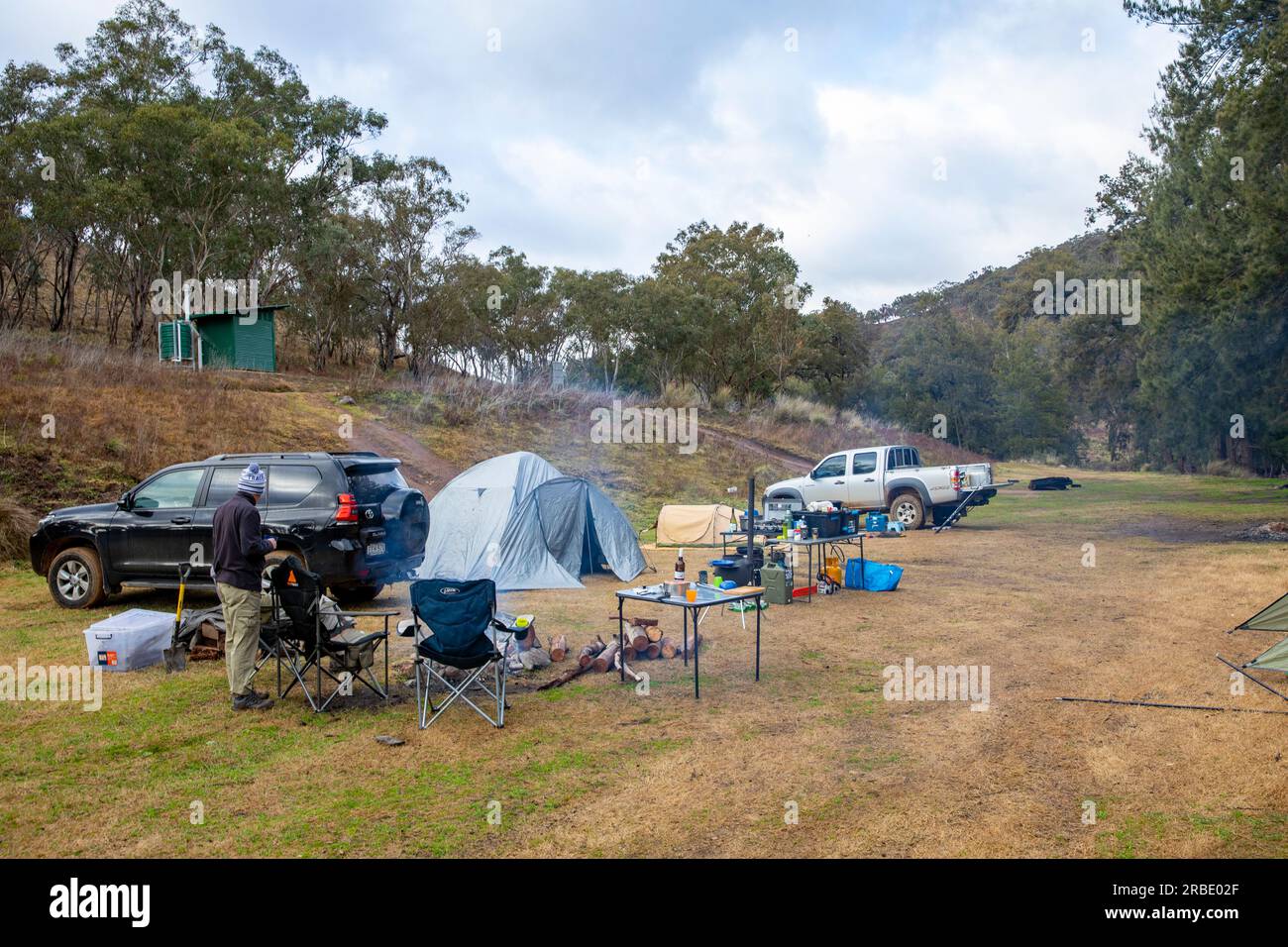 Hill End Bridle Track et Randwick Hole Reserve site de camping à côté de la rivière Macquarie dans le centre-ouest de la Nouvelle-Galles du Sud, Australie Banque D'Images