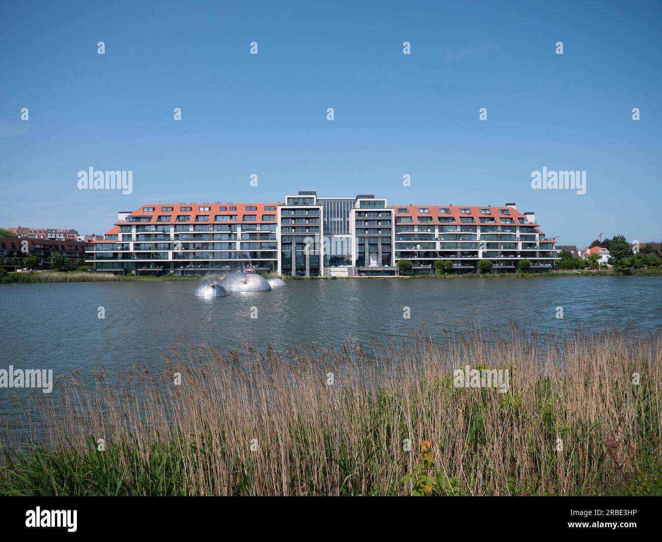 Knokke, Belgique, 28 mai 2023, réserve hôtelière rénovée au lac Victory à Knokke Banque D'Images