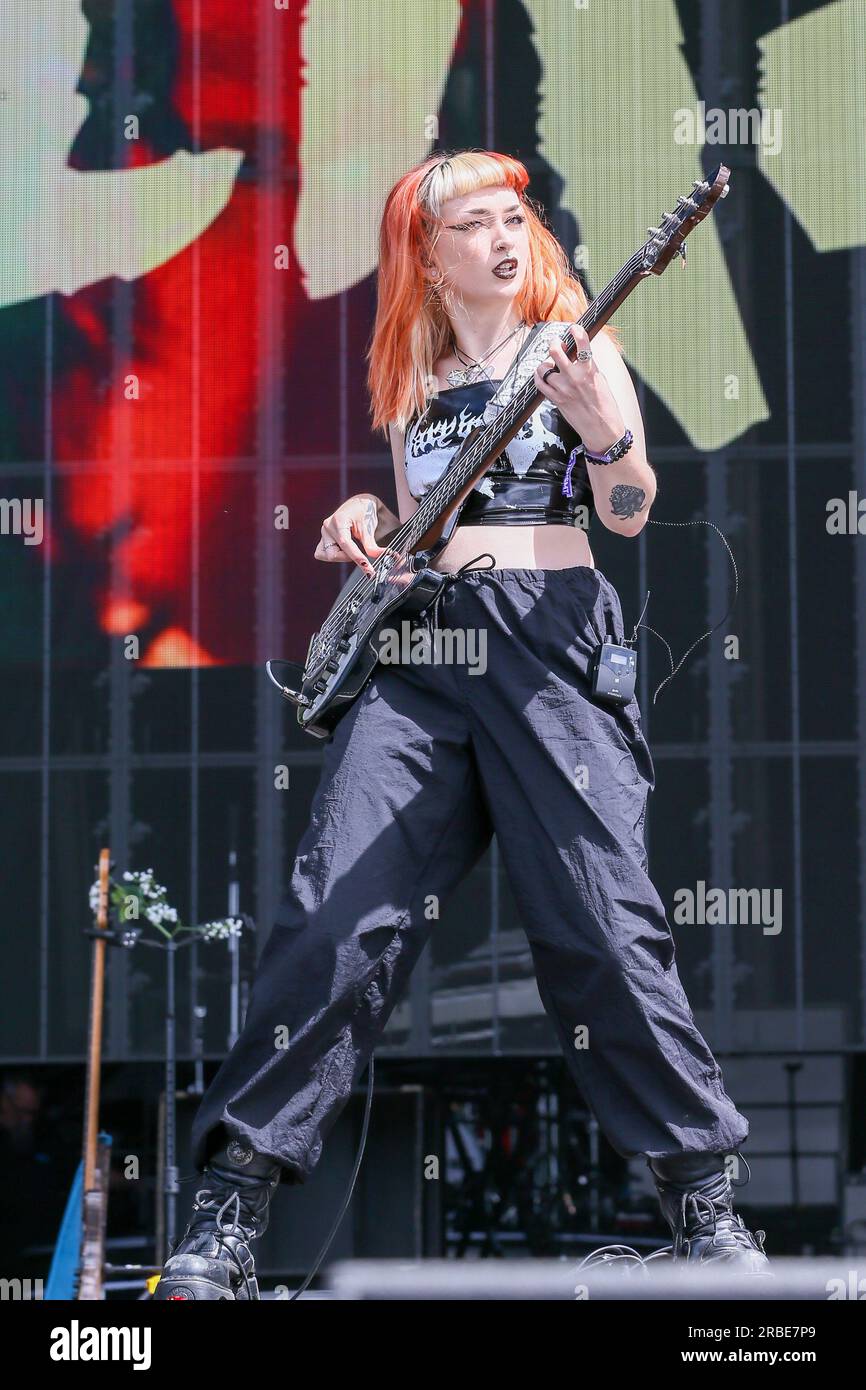 Glasgow, Royaume-Uni. 09 juillet 2023. Le groupe de rock CRAWLERS a ouvert la troisième et dernière journée du festival TRNSMT, Glasgow Green Glasgow, Écosse, Royaume-Uni. CRAWLERS CRAWLERS est un groupe de rock britannique de Liverpool, formé en 2018. Leur chanson Come Over est devenue virale sur TikTok fin 2021. Depuis lors, le groupe a connu un grand succès, faisant des tournées autour du monde et créant une base de fans croissante. Crédit : Findlay/Alamy Live News Banque D'Images