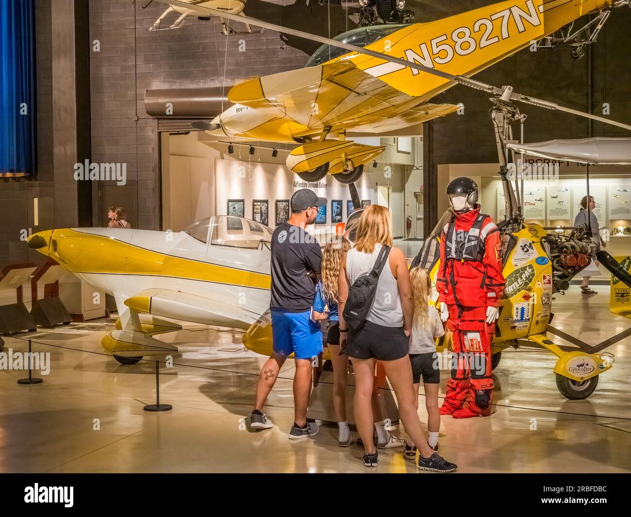 À l'intérieur du musée de l'aviation EAA ou du musée de l'Association des avions expérimentaux à Oshkosh, Wisconsin, États-Unis Banque D'Images